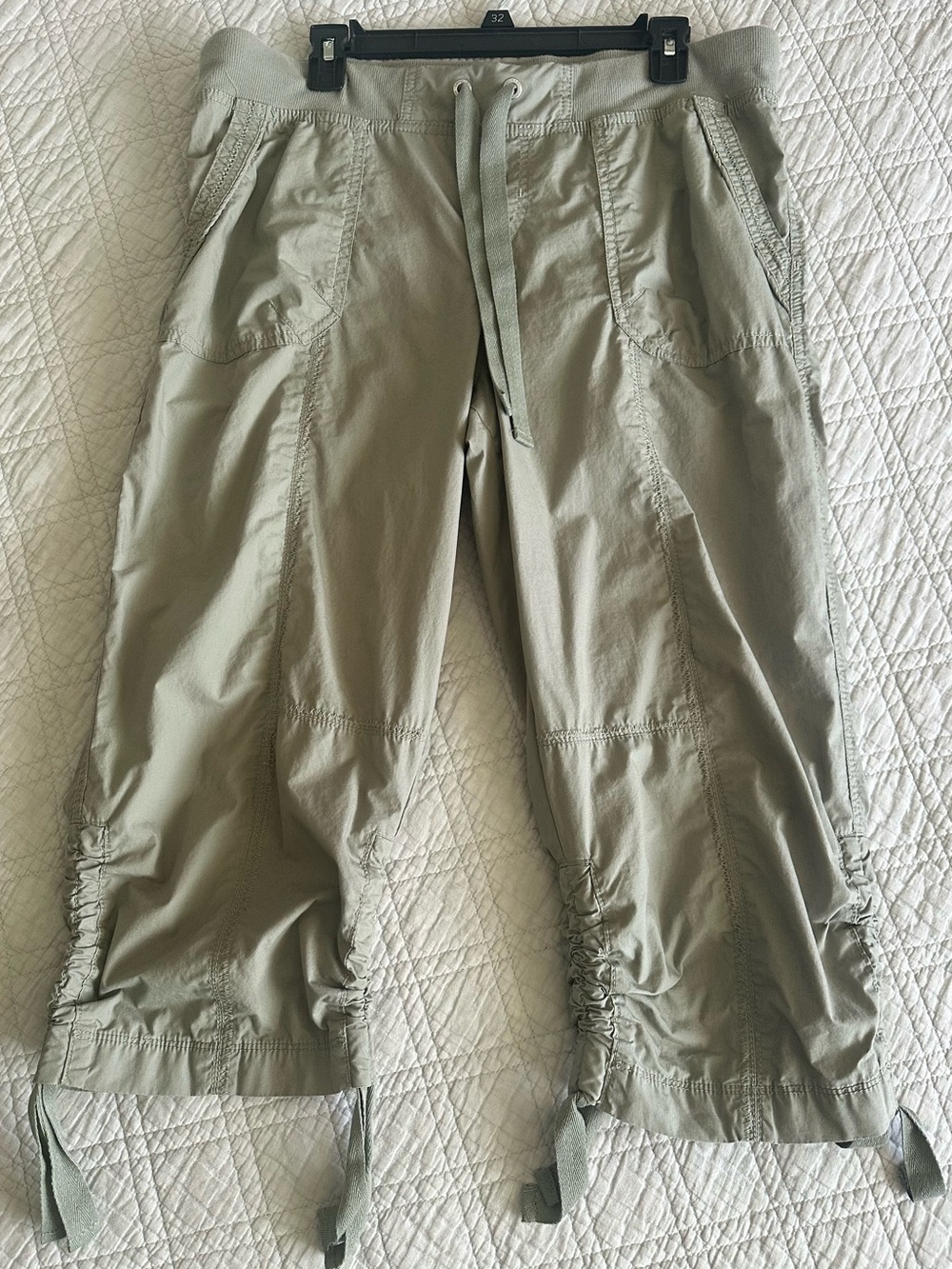 Calvin Klein Women L Large High Waist Capri Pants Khaki Green Cotton Ruche Ankle